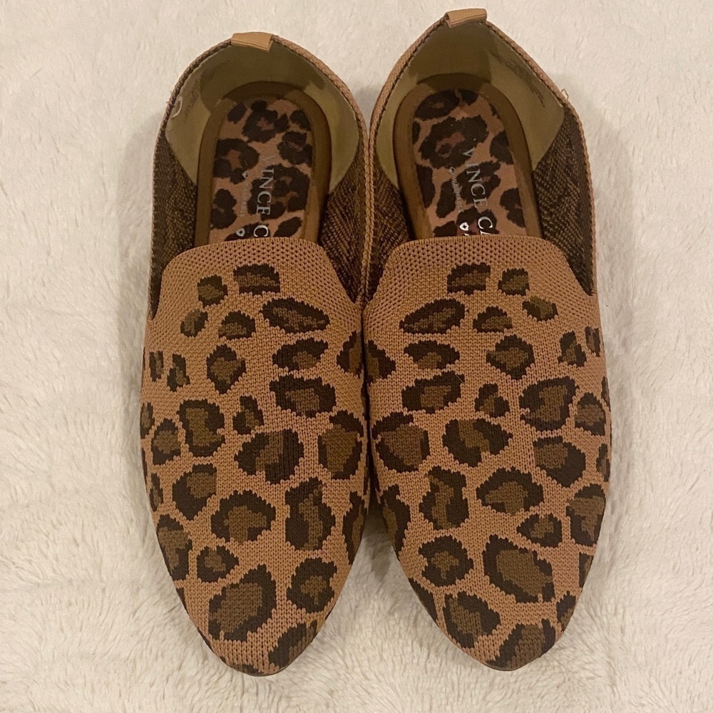 Vince Camuto Fabeau Slip On Fabric Loafers Animal Print Washable Stain On Heel 9 - Picture 4 of 8